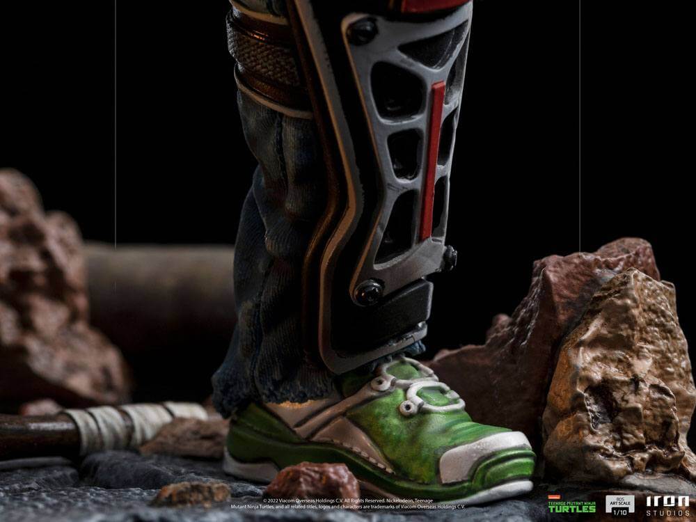 Teenage Mutant Ninja Turtles BDS Art Scale Statue 1/10 Casey Jones 19cm - Scale Statue - Iron Studios - Hobby Figures UK