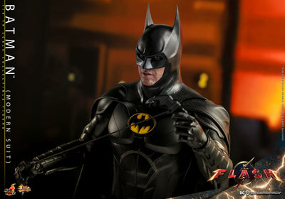 The Flash Movie Masterpiece Action Figure 1/6 Batman (Modern Suit) 30cm - Action Figures - Hot Toys - Hobby Figures UK