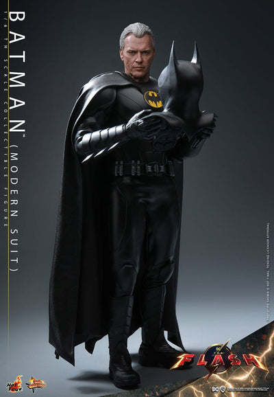 The Flash Movie Masterpiece Action Figure 1/6 Batman (Modern Suit) 30cm - Action Figures - Hot Toys - Hobby Figures UK