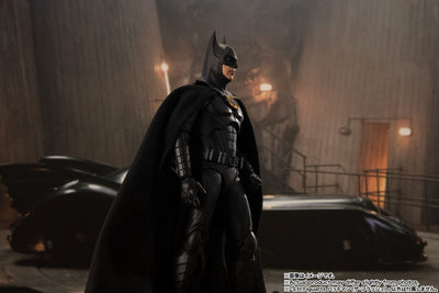 The Flash S.H. Figuarts Action Figure Batman 15cm - Action Figures - Bandai Tamashii Nations - Hobby Figures UK