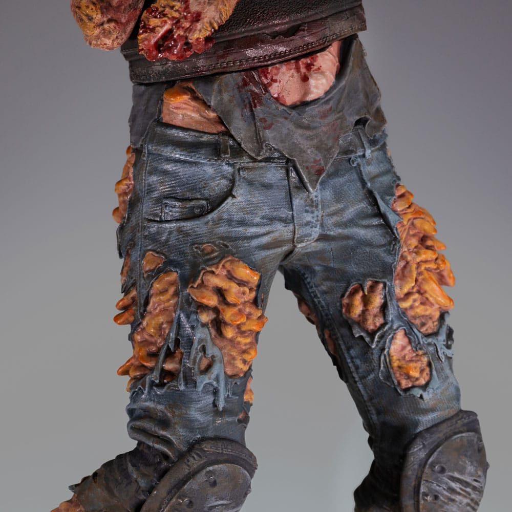 The Last of Us Part II PVC Statue Armored Clicker 22cm - Scale Statue - Dark Horse - Hobby Figures UK