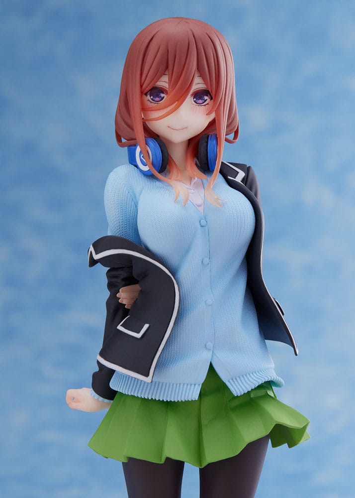 The Quintessential Quintuplets PVC Statue Miku Nakano School Uniform Ver Renewal Edition - Scale Statue - Taito Prize - Hobby Figures UK