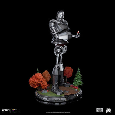 The Iron Giant Demi Art Scale Statue 1/20 Iron Giant & Hogarth Hughes 60cm - Scale Statue - Iron Studios - Hobby Figures UK