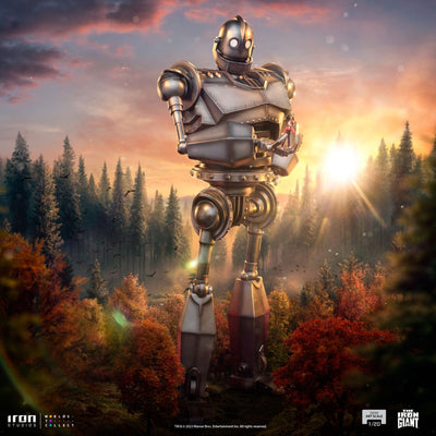 The Iron Giant Demi Art Scale Statue 1/20 Iron Giant & Hogarth Hughes 60cm - Scale Statue - Iron Studios - Hobby Figures UK