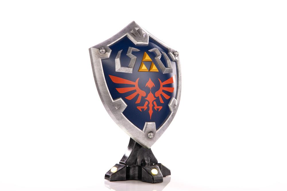 The Legend of Zelda Breath of the Wild PVC Statue Hylian Shield Collector's Edition 29cm - Scale Statue - First 4 Figures - Hobby Figures UK