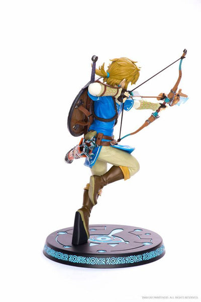 The Legend of Zelda Breath of the Wild PVC Statue Link 25cm - Scale Statue - First 4 Figures - Hobby Figures UK