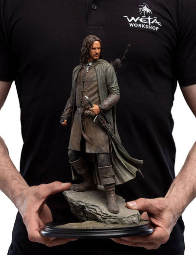The Lord of the Rings Statue 1/6 Aragorn, Hunter of the Plains (Classic Series) 32cm - Scale Statue - Weta Workshop - Hobby Figures UK