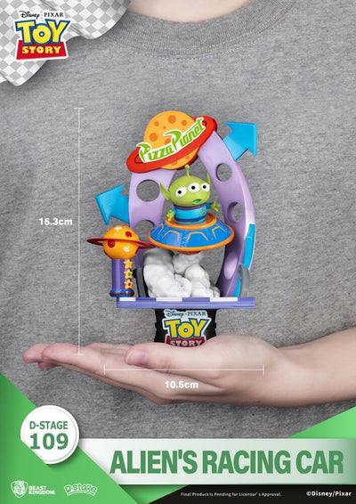 Toy Story D-Stage PVC Diorama Alien Racing Car Closed Box Version 15cm - Scale Statue - Beast Kingdom Toys - Hobby Figures UK