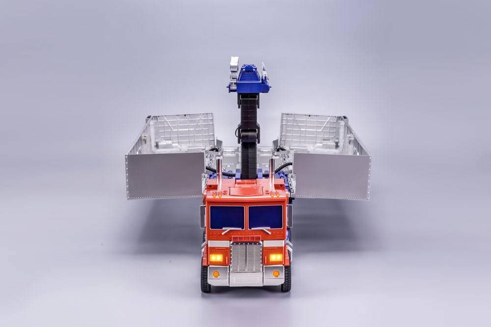 Transformers Interactive Auto-Converting Vehicle Optimus Prime Flagship Trailer Kit 91cm - Action Figures - Robosen - Hobby Figures UK