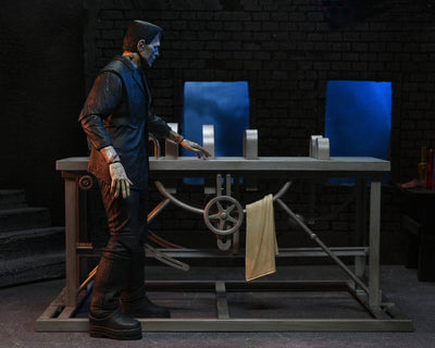 Universal Monsters Accessory Pack for Action Figures Frankenstein - Action Figures - NECA - Hobby Figures UK