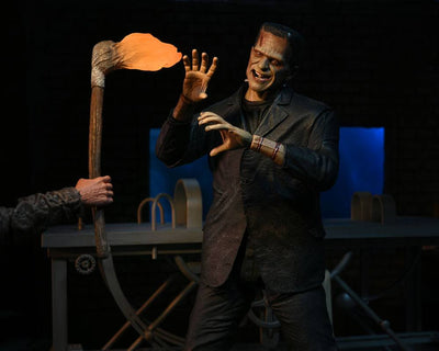 Universal Monsters Accessory Pack for Action Figures Frankenstein - Action Figures - NECA - Hobby Figures UK