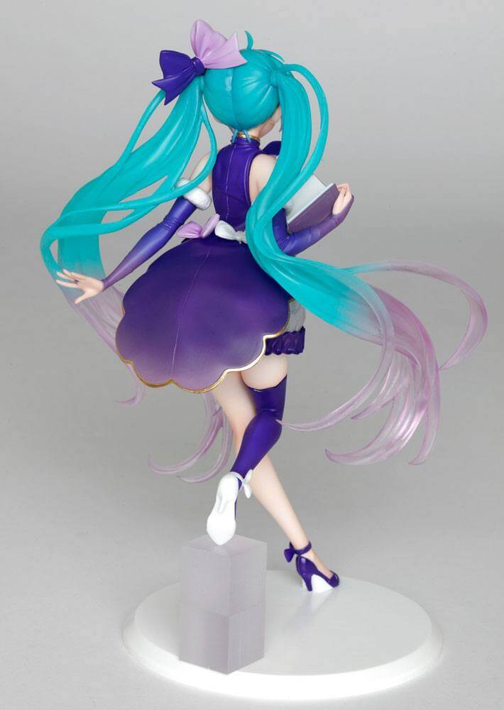 Vocaloid PVC Statue Hatsune Miku 3rd Season Winter Ver. (re-sales) 18cm - Scale Statue - Taito - Hobby Figures UK