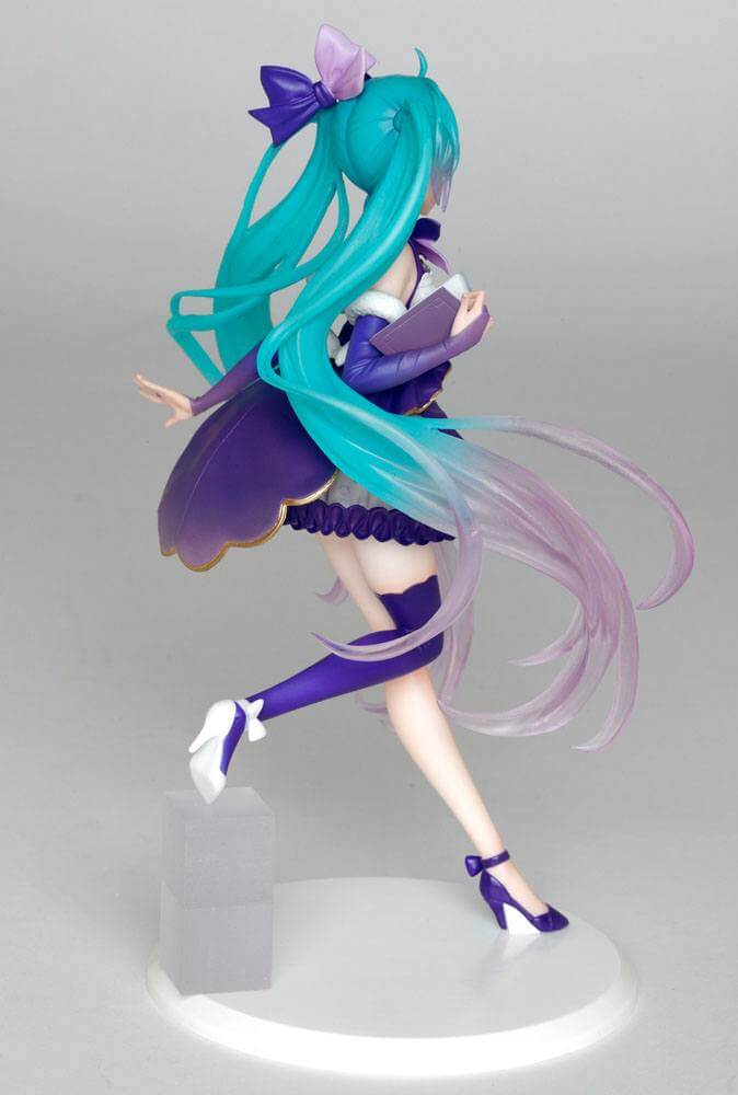 Vocaloid PVC Statue Hatsune Miku 3rd Season Winter Ver. (re-sales) 18cm - Scale Statue - Taito - Hobby Figures UK