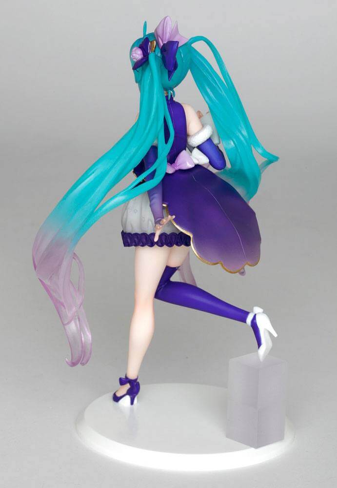 Vocaloid PVC Statue Hatsune Miku 3rd Season Winter Ver. (re-sales) 18cm - Scale Statue - Taito - Hobby Figures UK