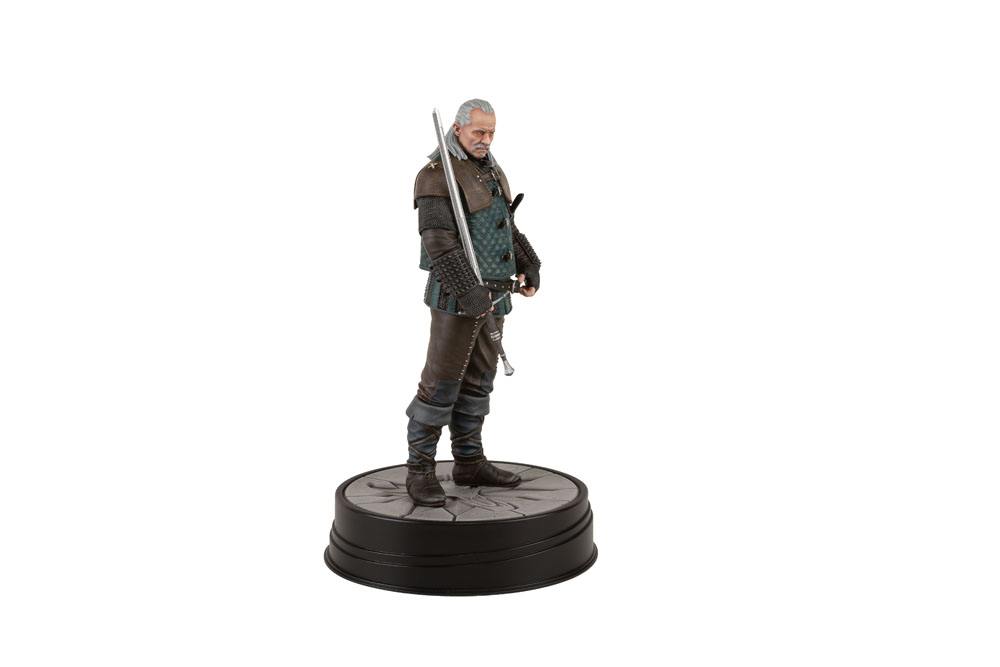 Witcher 3 Wild Hunt PVC Statue Vesemir 21cm - Scale Statue - Dark Horse - Hobby Figures UK