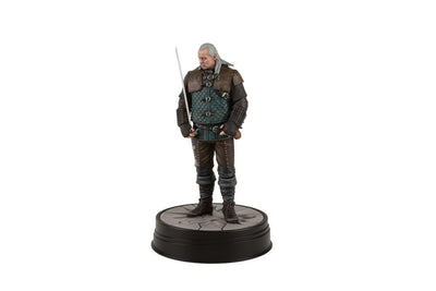 Witcher 3 Wild Hunt PVC Statue Vesemir 21cm - Scale Statue - Dark Horse - Hobby Figures UK