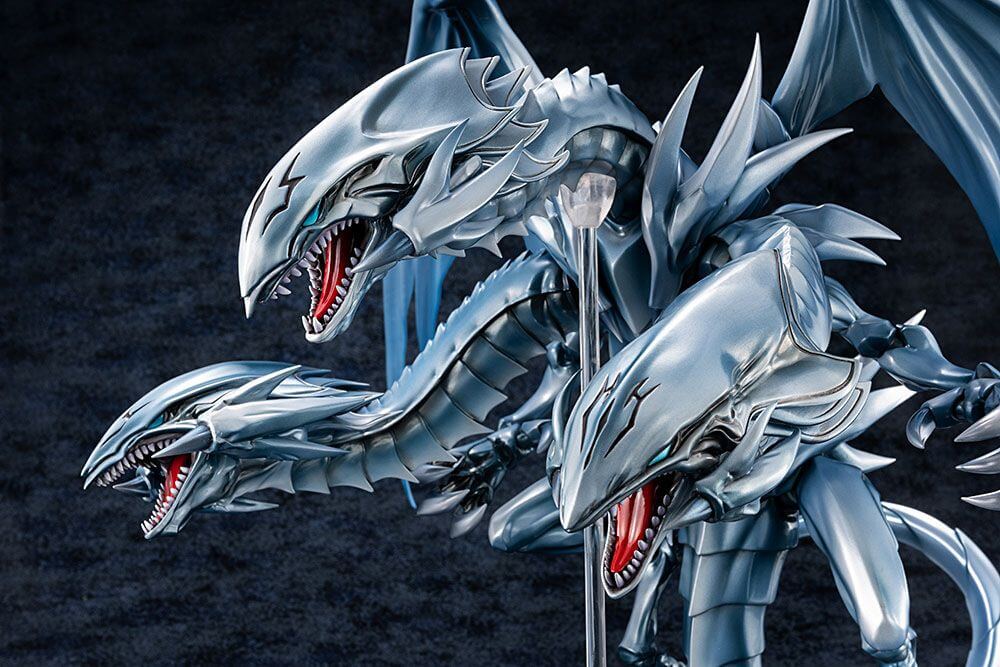 Yu-Gi-Oh! PVC Statue Blue-Eyes Ultimate Dragon 35cm - Scale Statue - Amakuni - Hobby Figures UK