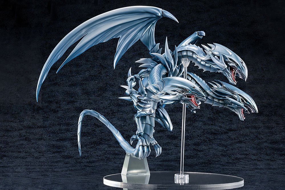 Yu-Gi-Oh! PVC Statue Blue-Eyes Ultimate Dragon 35cm - Scale Statue - Amakuni - Hobby Figures UK