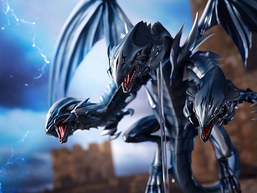 Yu-Gi-Oh! PVC Statue Blue-Eyes Ultimate Dragon 35cm - Scale Statue - Amakuni - Hobby Figures UK