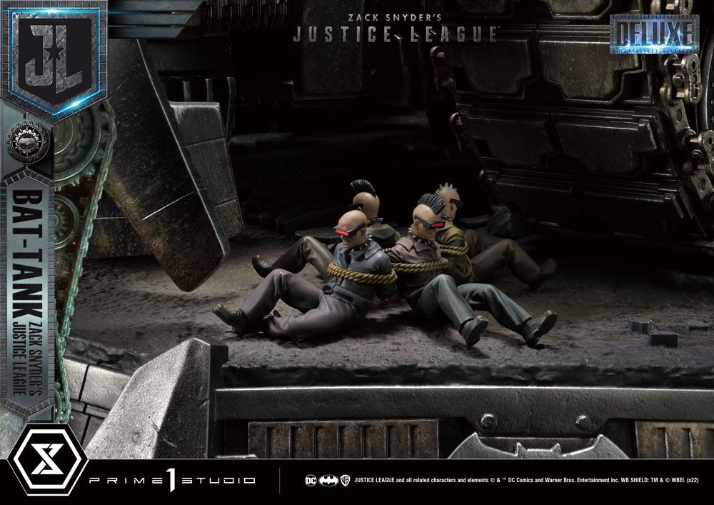 Zack Snyder's Justice League Museum Masterline Diorama Bat-Tank Deluxe ...