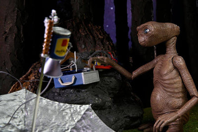 E.T. the Extra-Terrestrial Action Figure Ultimate Deluxe E.T. 11cm - Action Figures - NECA - Hobby Figures UK