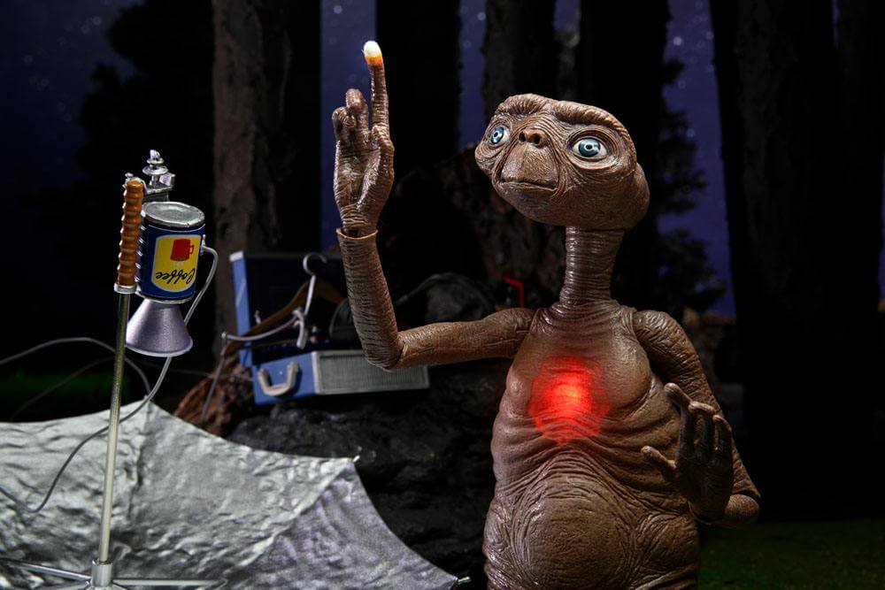 E.T. the Extra-Terrestrial Action Figure Ultimate Deluxe E.T. 11cm - Action Figures - NECA - Hobby Figures UK